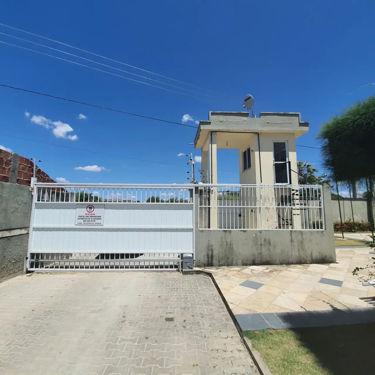 Cond. RESIDENCIAL VENEZA - Foto 3