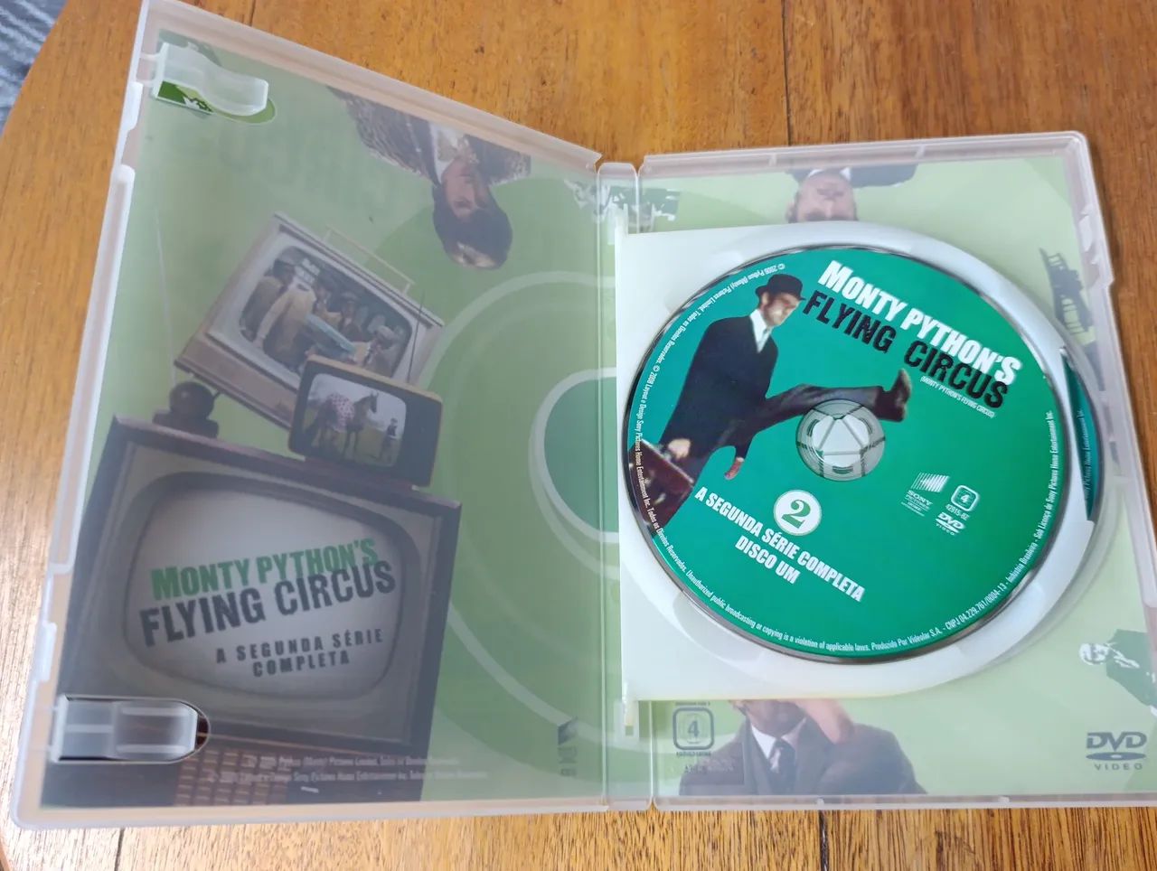 MONTY PYTHON'S FLYING CIRCUS DVD A SEGUNDA SÉRIE COMPLETA 2 DVDS. RARIDADE  - Foto 4
