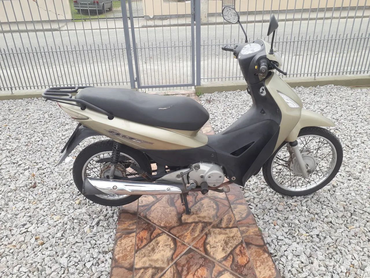 Biz 125 Es partida elétrica  - Foto 4