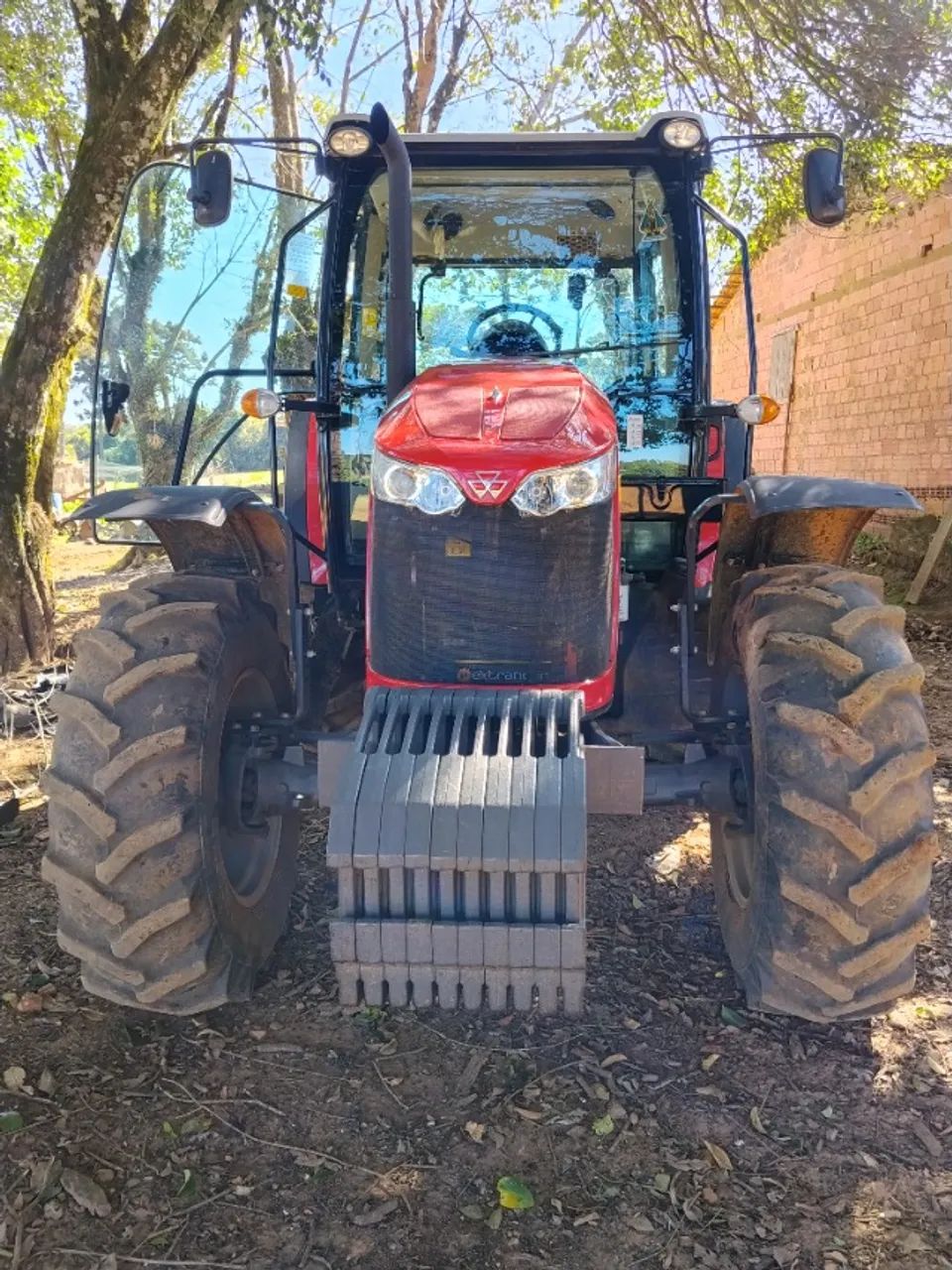 Massey Ferguson 5710