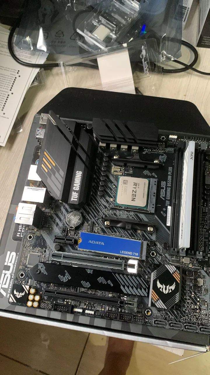 placa-mãe ASUS TUF Gaming B550M - Foto 2