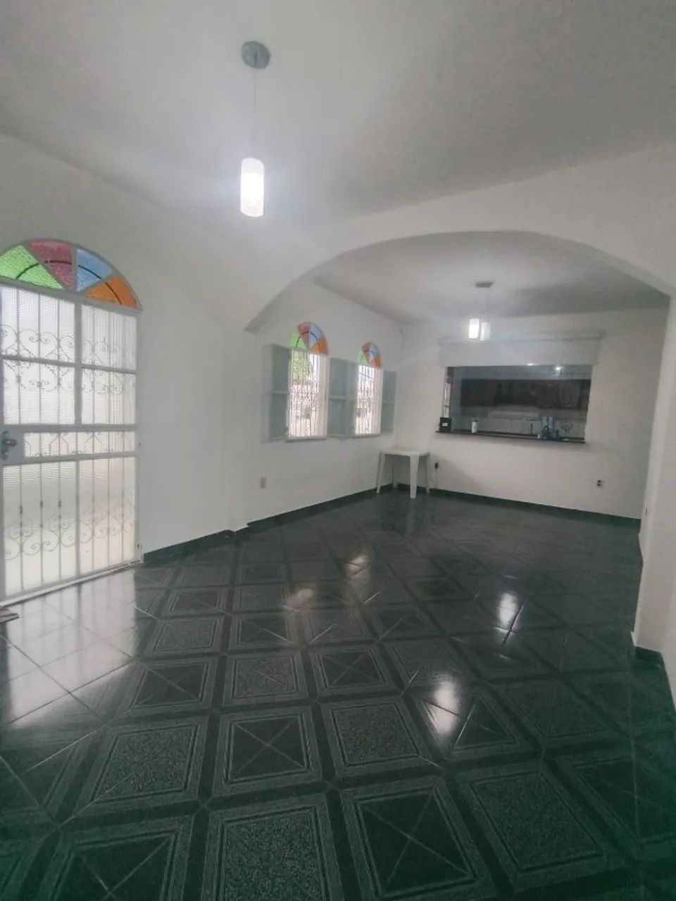 ALUGUEL - CASA ESPAÇOSA NO JAPIIM - 4 QUARTOS | EXCELENTE LOCALIZAÇÃO! - Foto 2