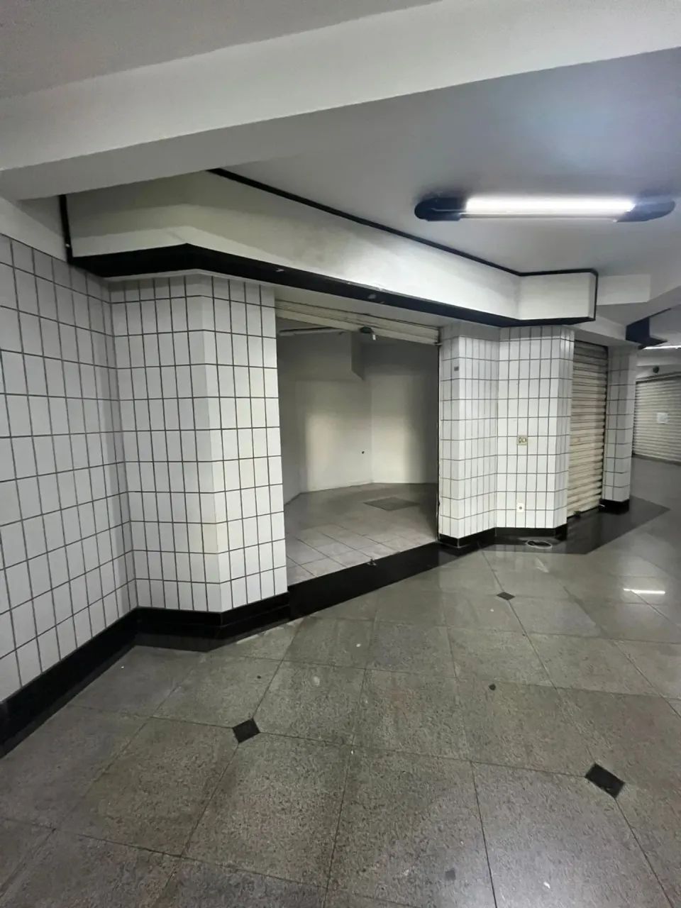 Lojas para venda com 64 metros quadrados totais em Barro Preto - Belo Horizonte - MG - Foto 2
