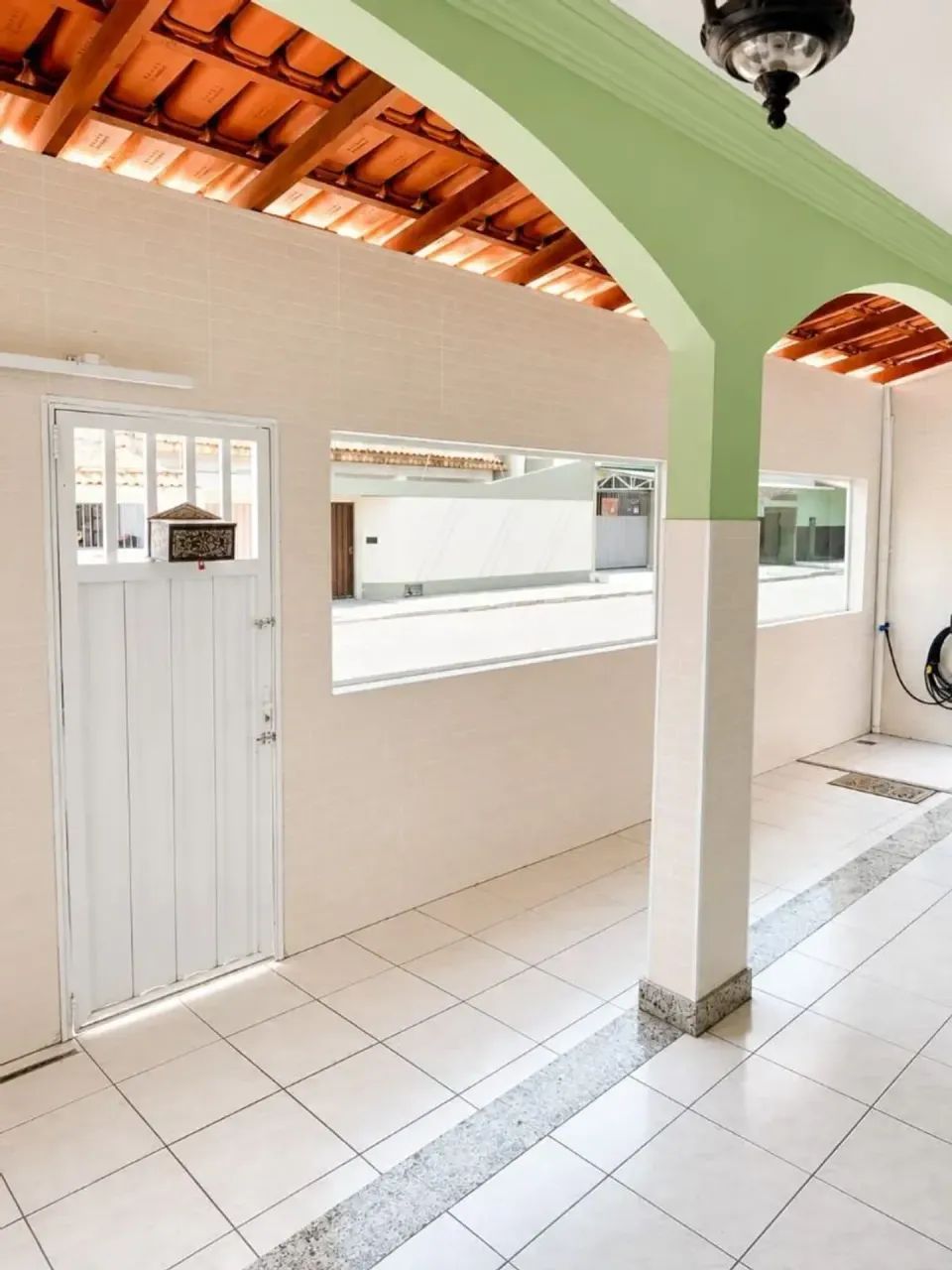 CASA DUPLEX 5 QUARTOS COM PISCINA + PORTEIRA FECHADA! - Foto 3