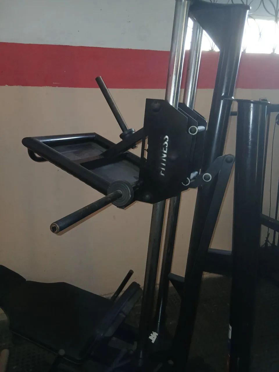 Vendo um aparelho de musculação leg vertical  - Foto 3