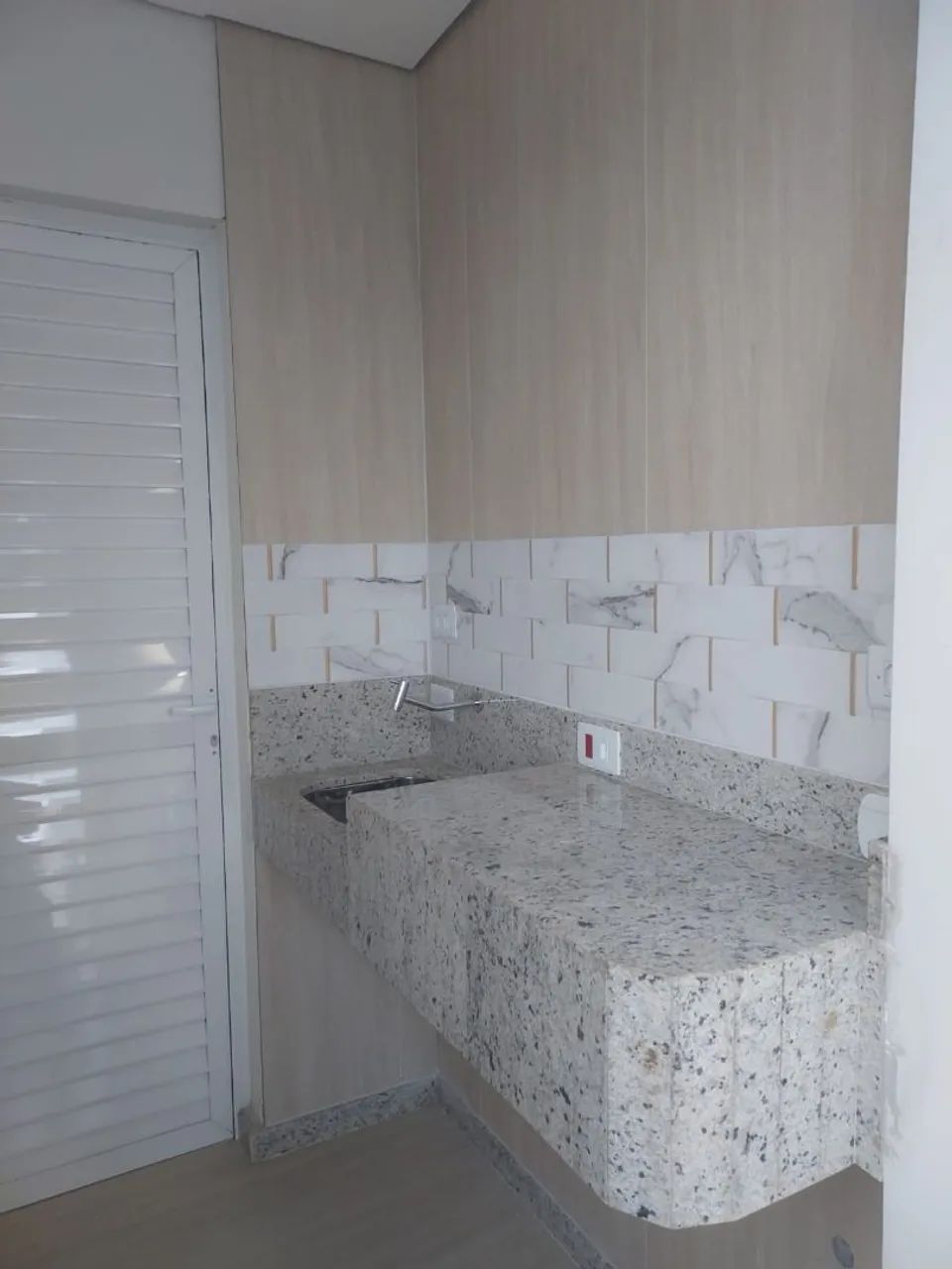  Sala Comercial Premium 80m² no Capão Raso - 3 Salas + Copa  - Foto 3
