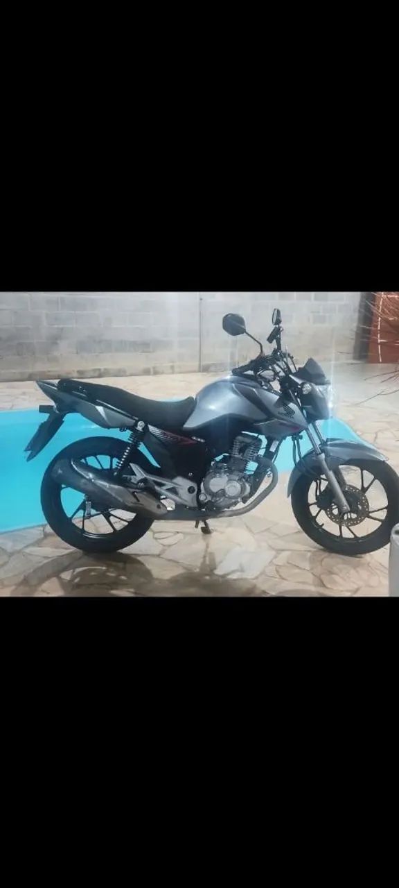 Moto em excelente estado.
