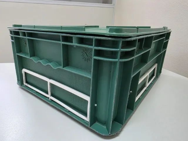 Caixas KLT Plásticas com Tampa 400x300x150 mm - Indústria Automotiva - Foto 4