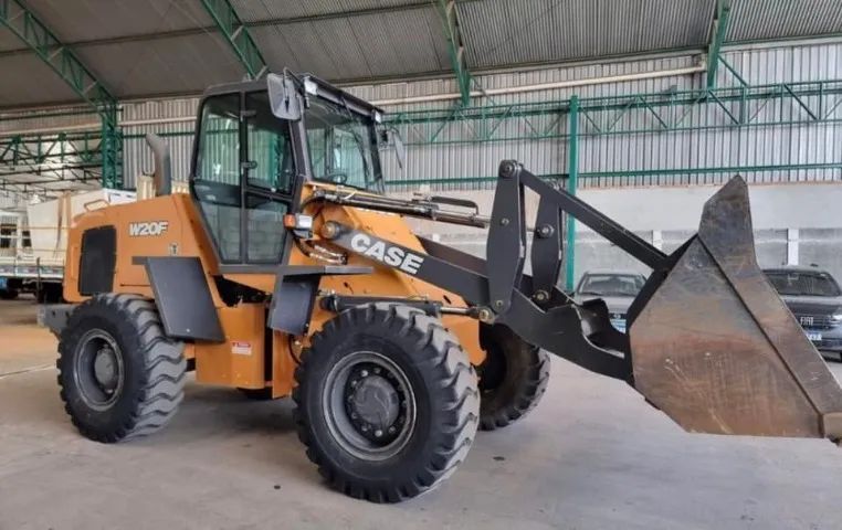 Pa carregadeira Case W20F ano 2023