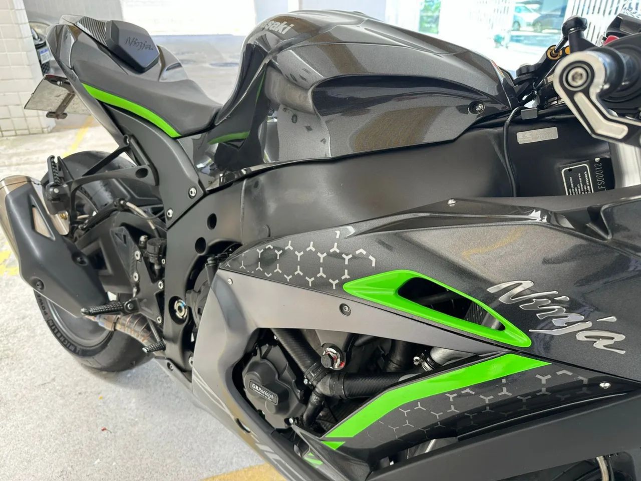 Kawasaki Zx-10r SE 1000cc 2020 - 1492019947 | OLX