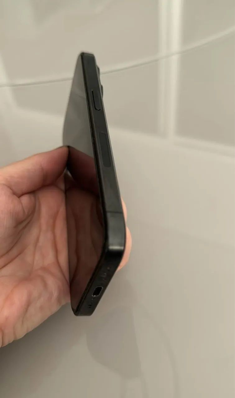 iPhone 15 Pro, 128Gb, preto - Foto 2