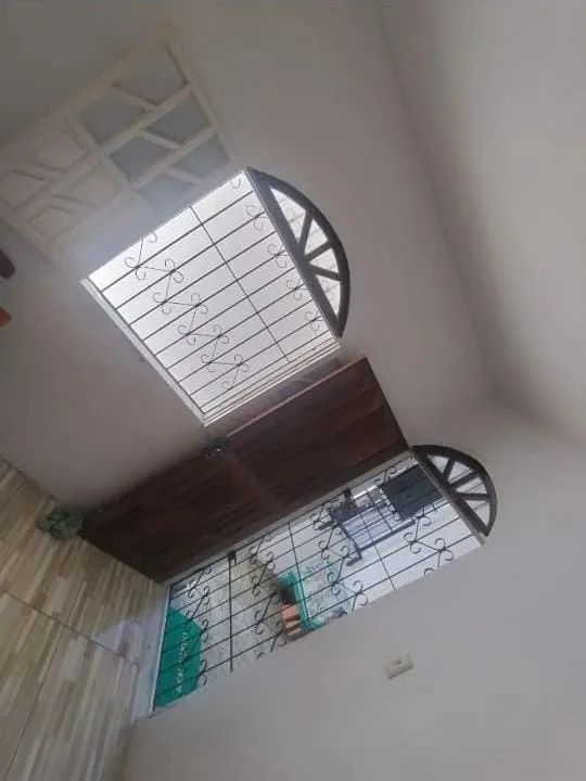 Vendo casa de 2/4 na Sussuara 