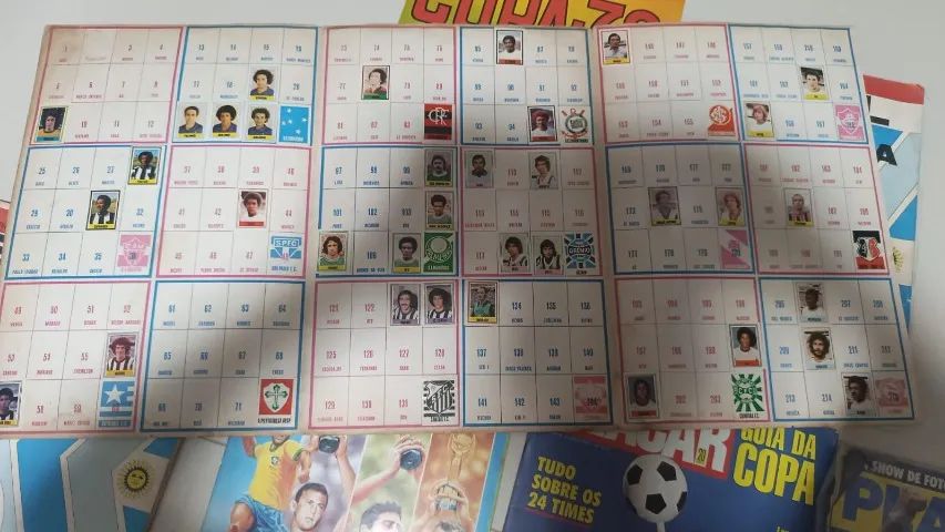 Lote de albuns antigos de copa do mundo 1978  - Foto 2