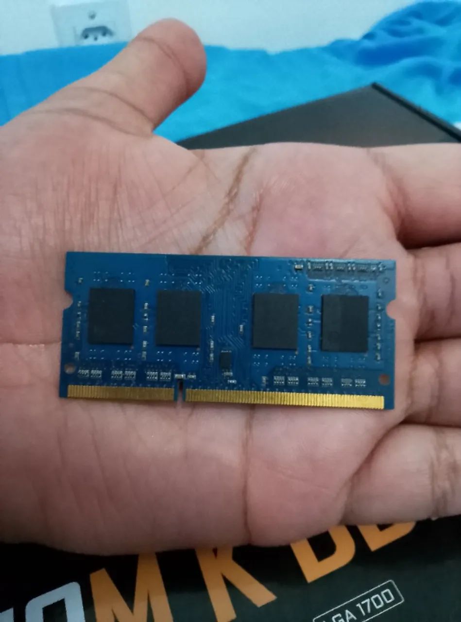 MEMÓRIA RAM DE NOTEBOOK DDR3 4GB 1600MHz