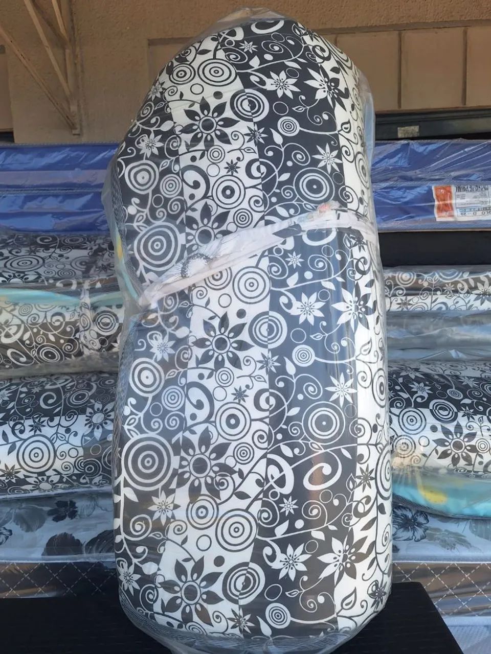 Colchonete de solteiro novos  - Foto 2