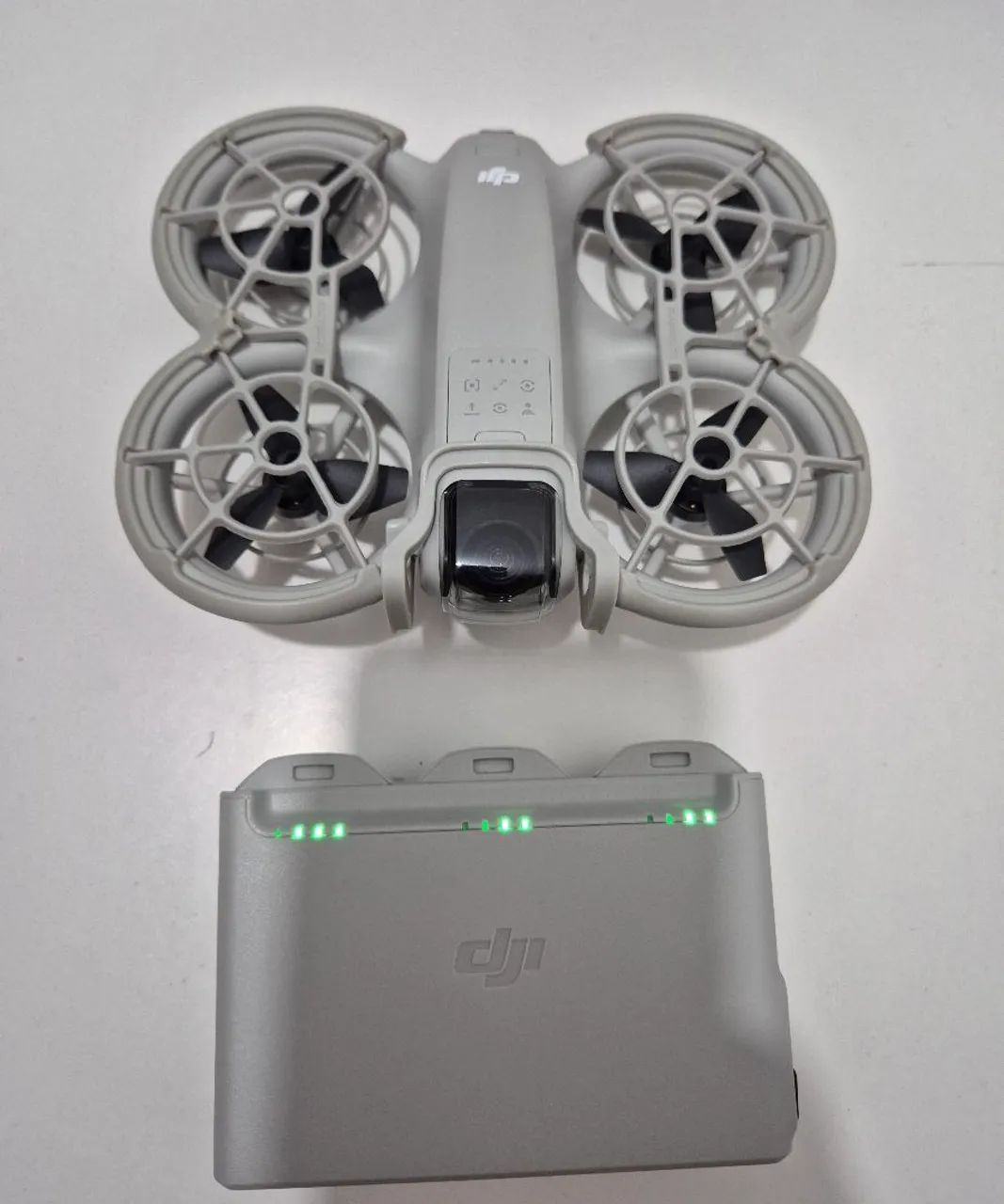 Drone DJI Neo Combo Fly More + Acessórios - COMO NOVO! - Foto 2