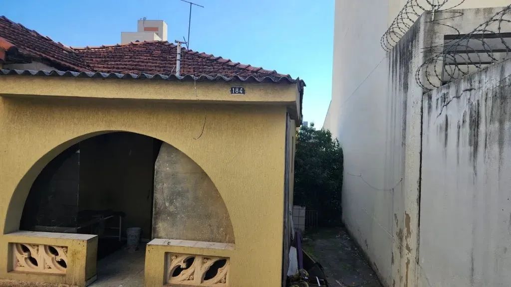 Terreno com casa antiga a Venda no Centro de Osasco - Foto 2