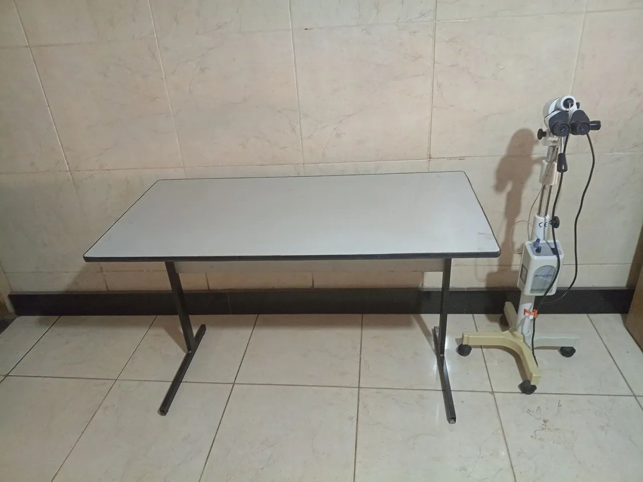 Mesa várias utilidades TOP  - Foto 2