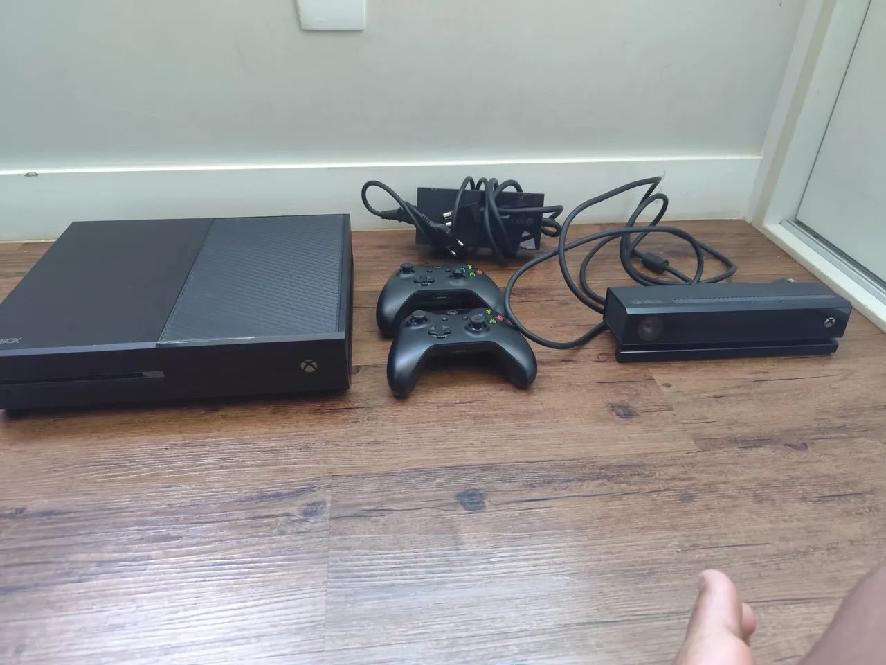 XBOX ONE FAT 2 CONTROLES E KINECT  - Foto 4