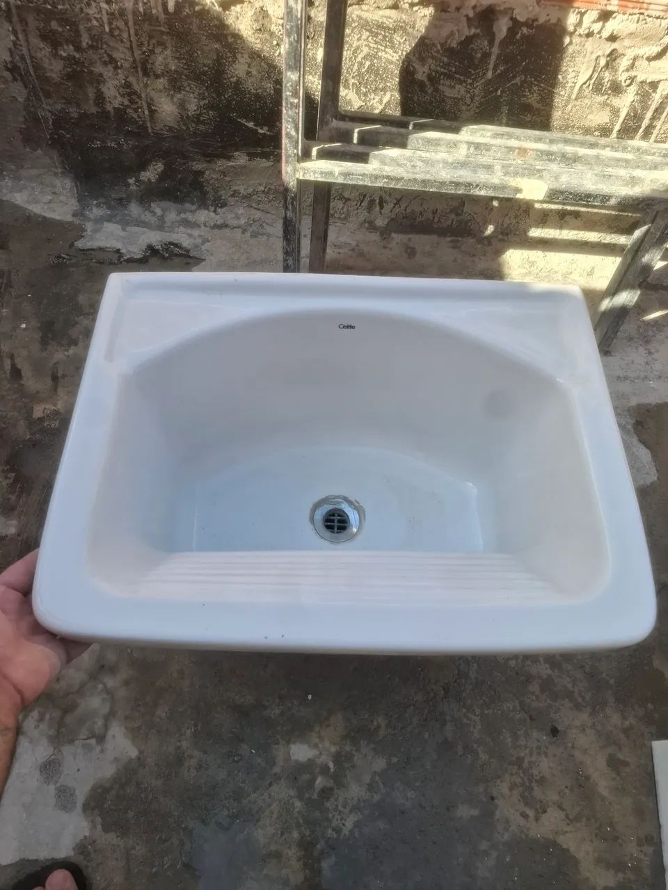 Tanque de louça 