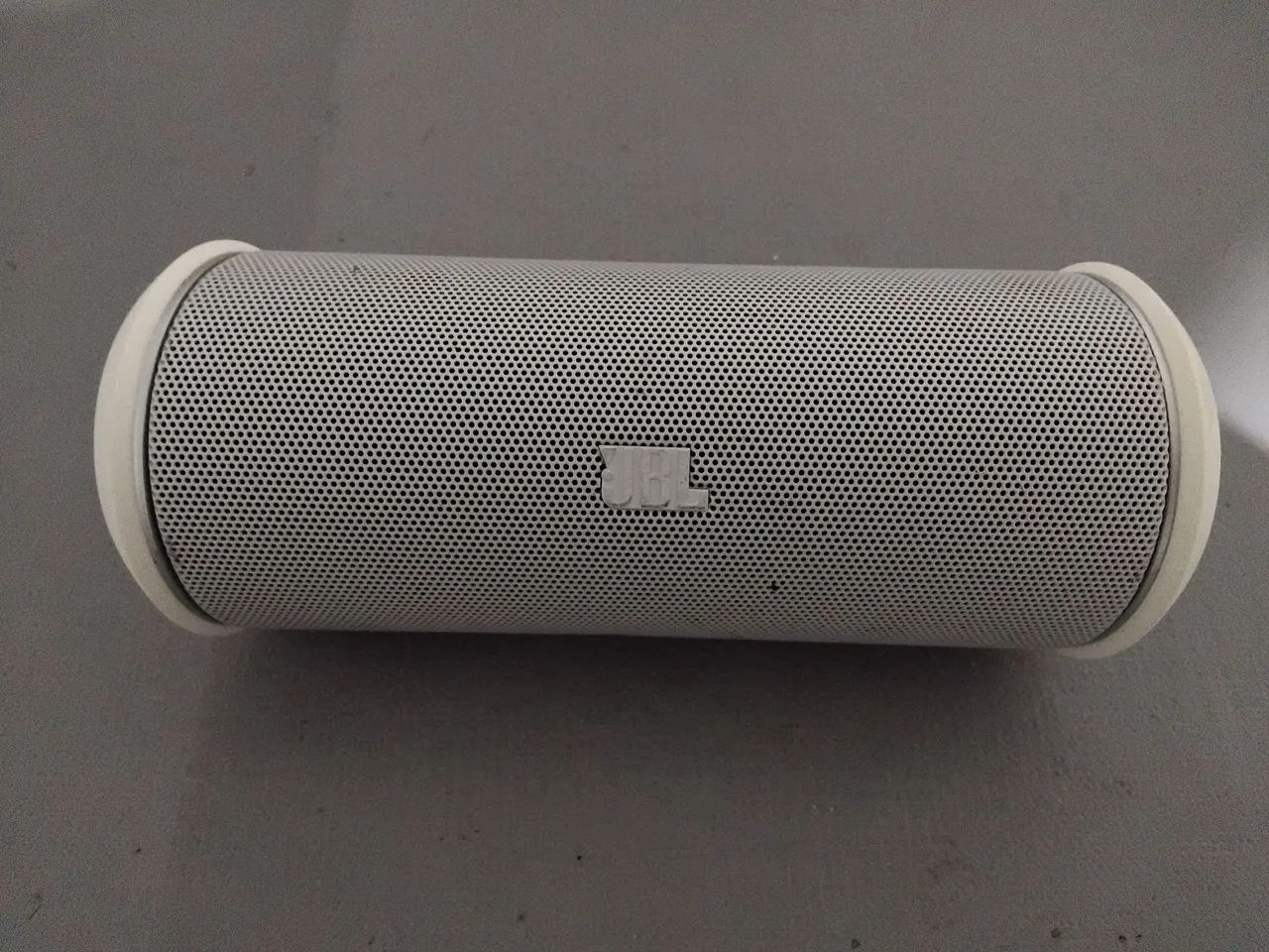 Caixa de Som Bluetooth JBL Flip 2 
