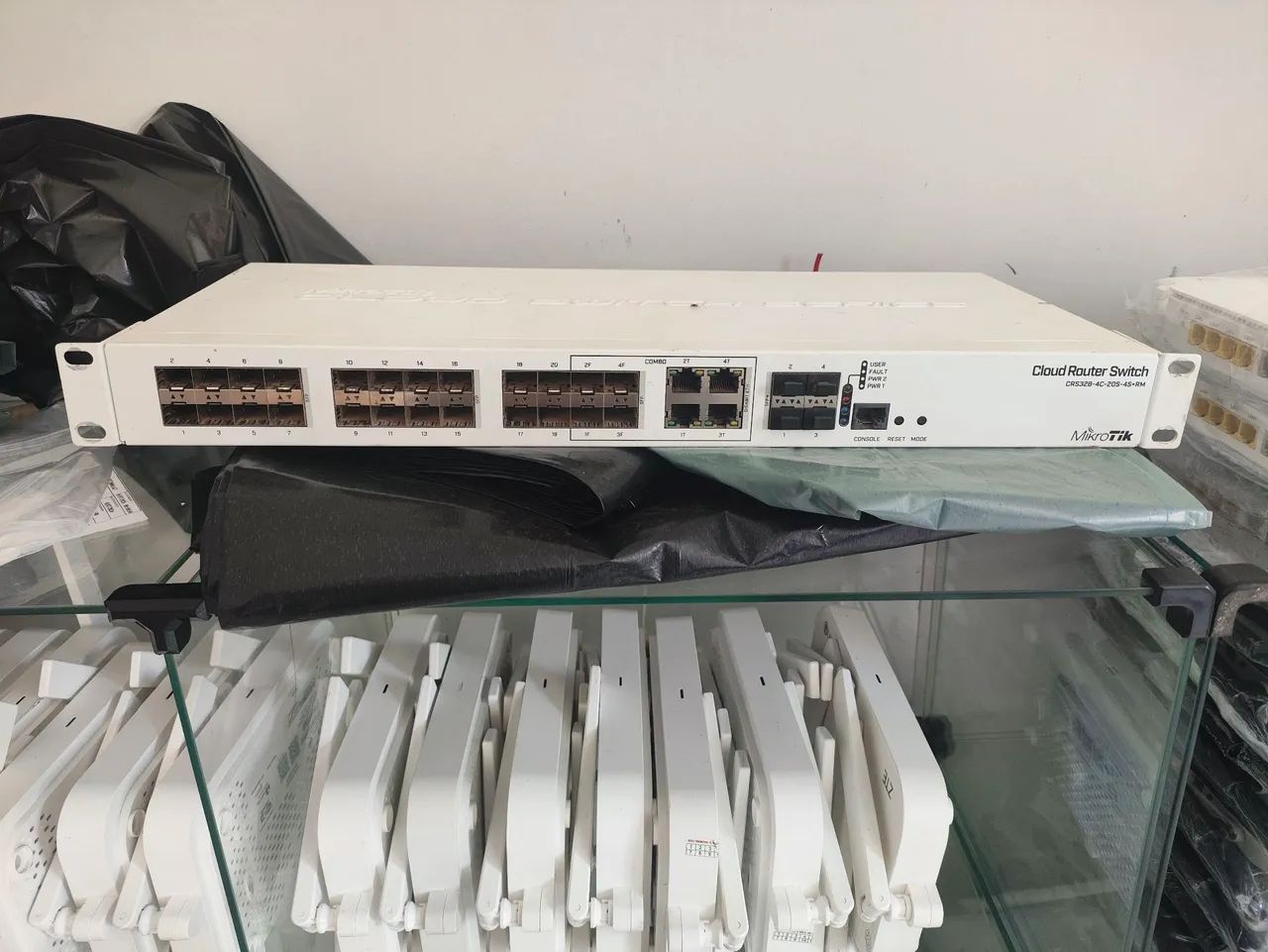 crs328 24p 4s+ rm<br>2500,00