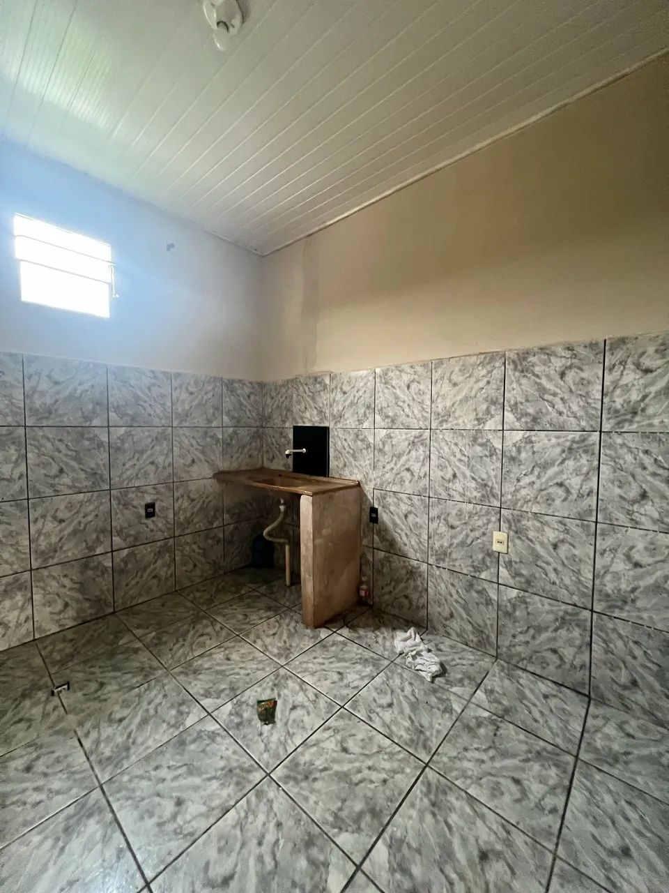 ALUGA-SE APARTAMENTO NA BAIXA DA HABITASA - Foto 5