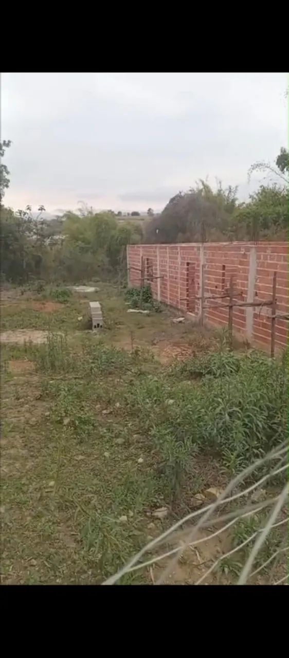Terreno com casa construída,ainda tem bate laje  - Foto 3