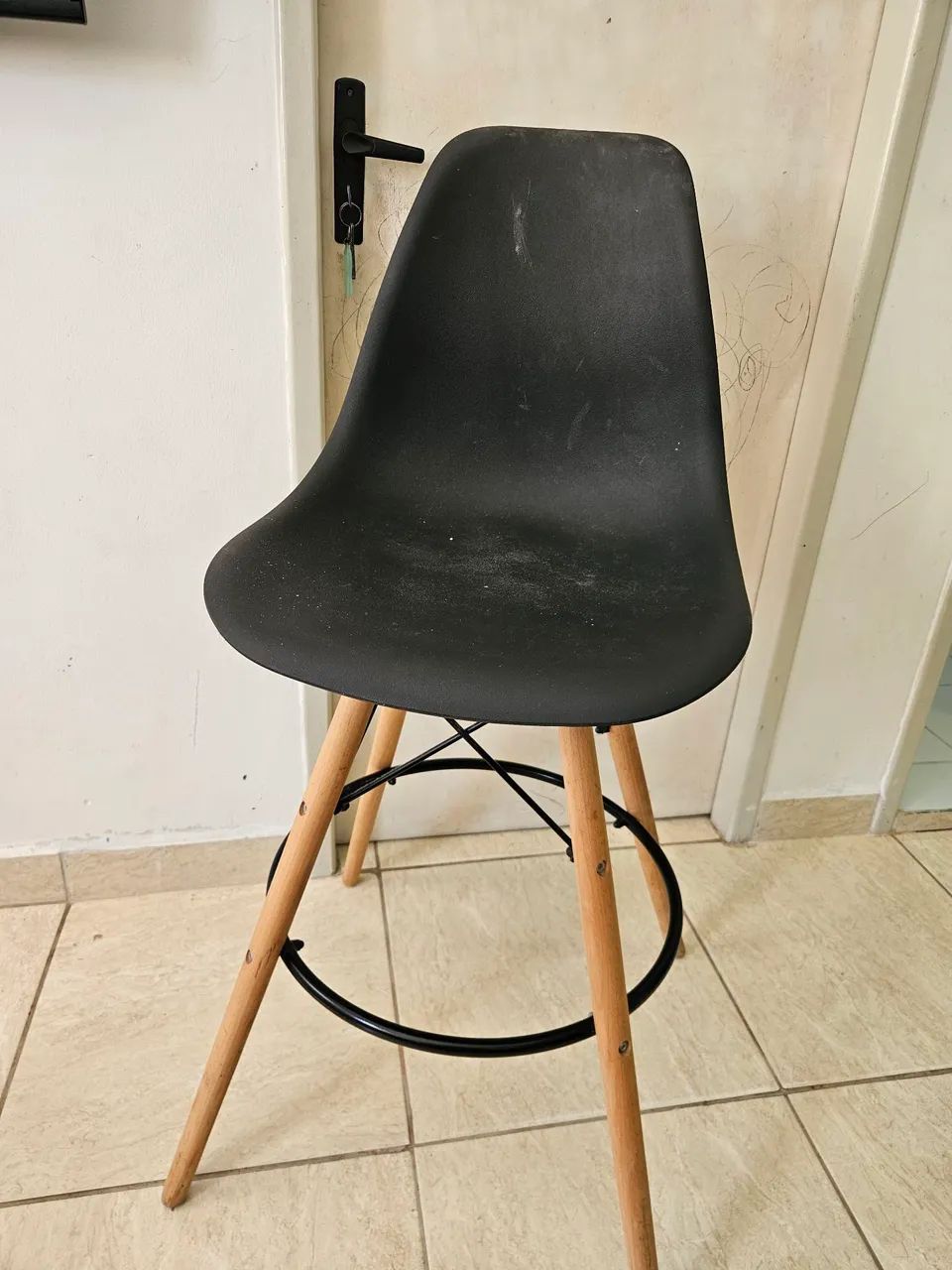 Banquete alta Charles Eames Eiffel