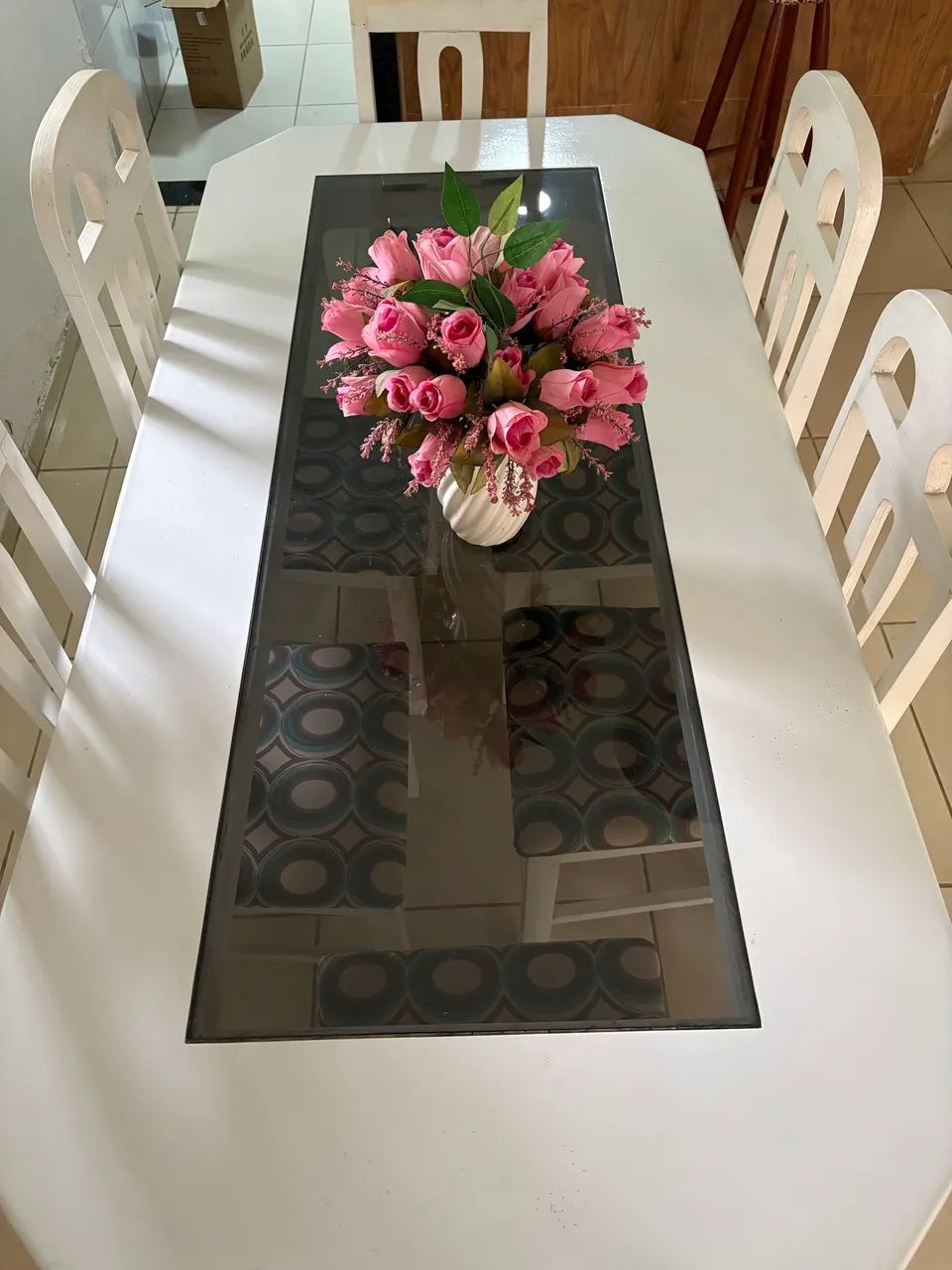 Mesa de cerejeira com 6 cadeiras - Foto 2