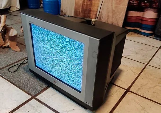 TV LG Flatron 21 Polegadas - Tela Plana