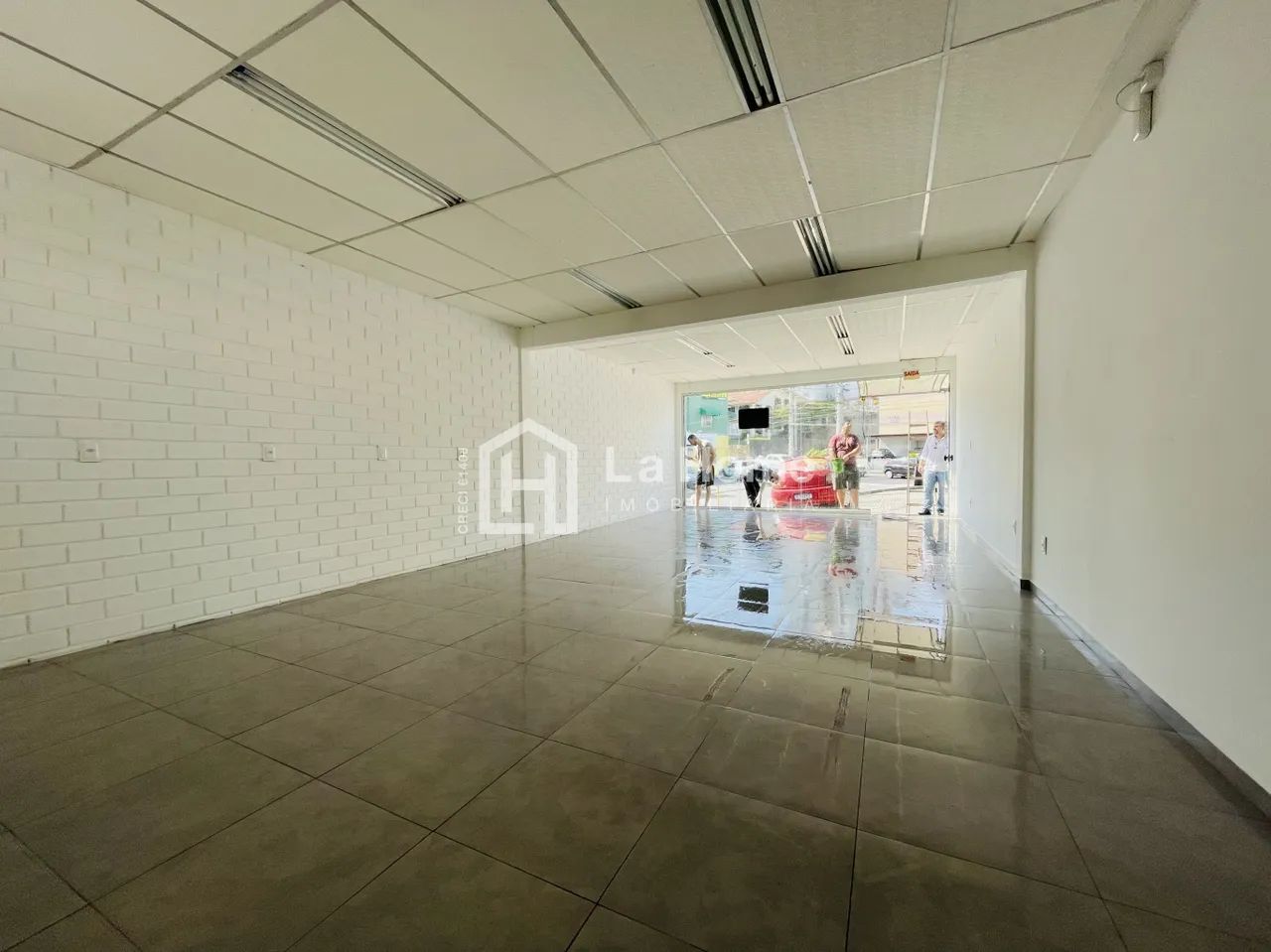 Seu empreendimento merece uma sala nova e ampla - Foto 5