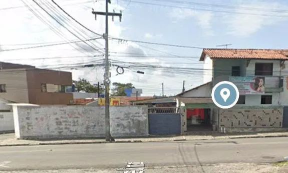 VENDE-SE UM TERRENO COM DUAS CASAS - Foto 3