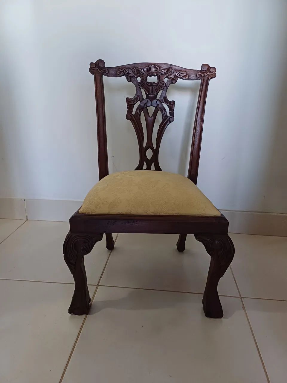 Cadeira pequena para criança 