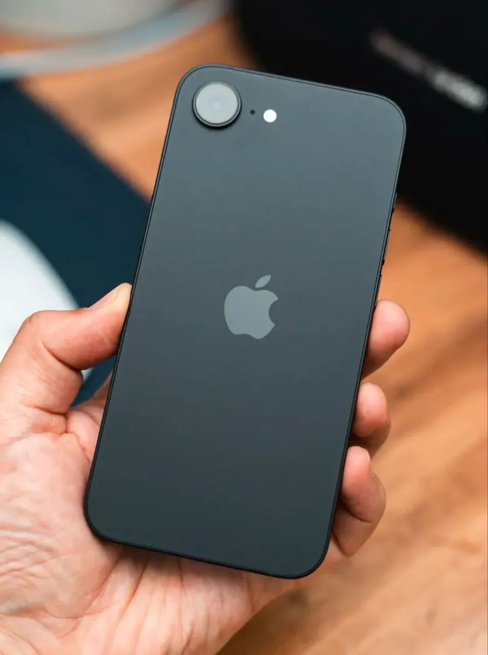 iPhone 16e GARANTIA ATÉ 10/2026 - Foto 2