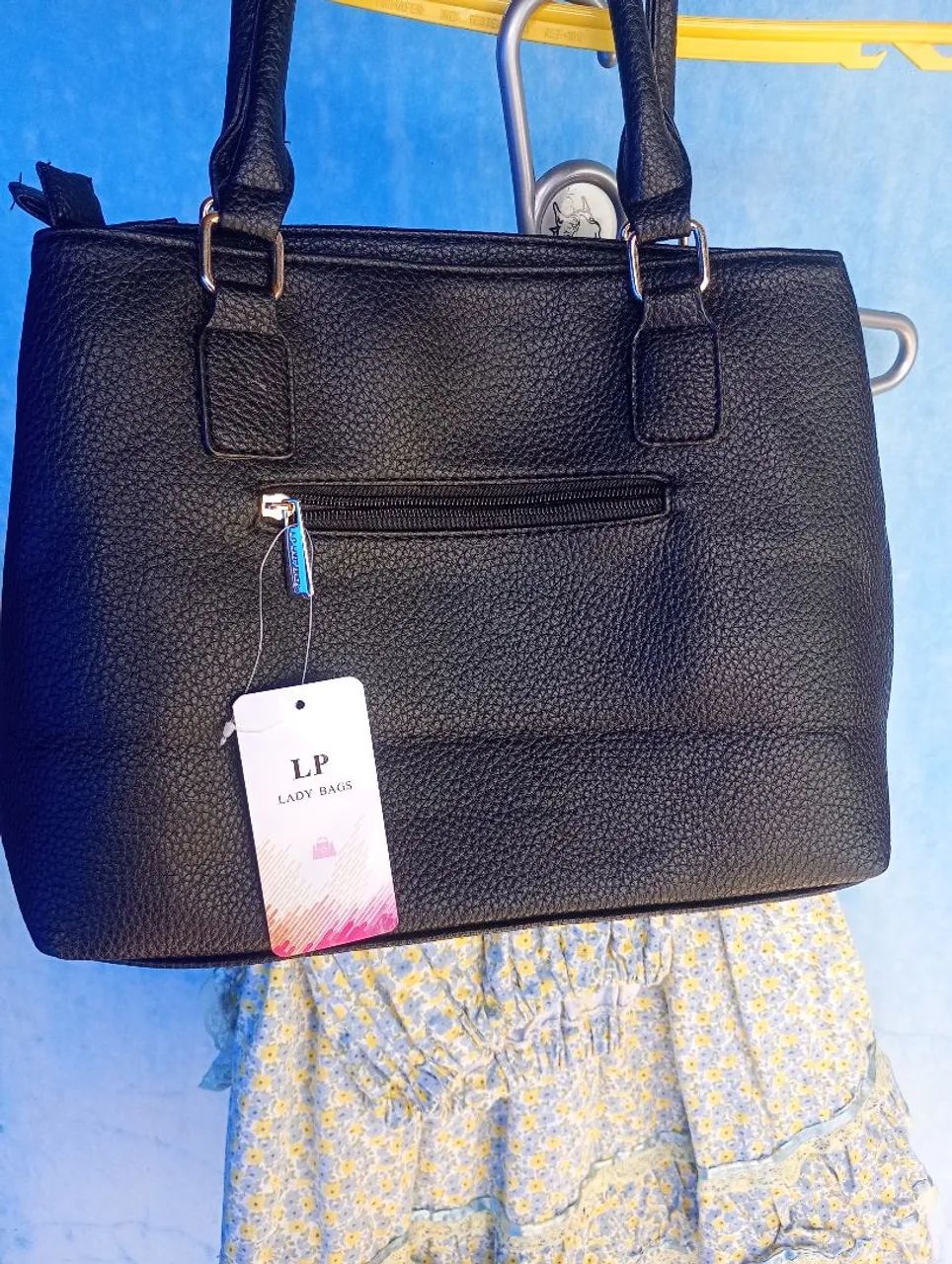Vende se um bolsa - Foto 4