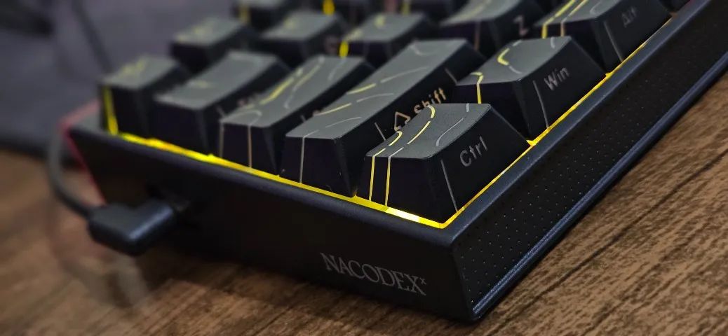 Teclado Absurdo Nk68 Ajazz - Periféricos e Acessórios de
