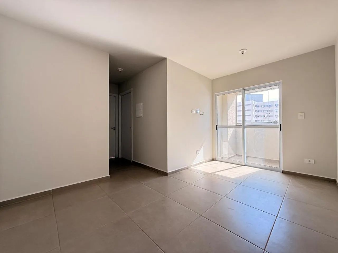 Apartamento para alugar em Maringá, Parque Industrial, com 2 quartos, com 51.63 m², Terra  - Foto 2