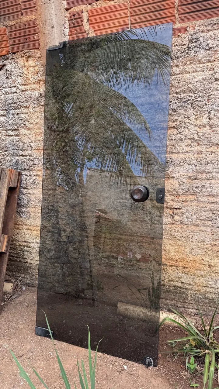 PORTA DE VIDRO TEMPERADO