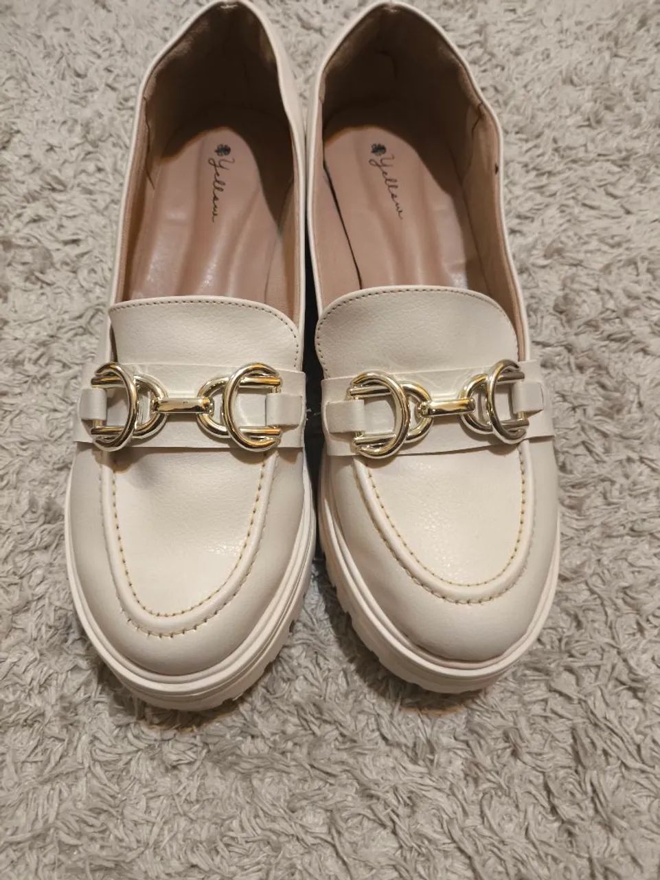 Sapato bege 37