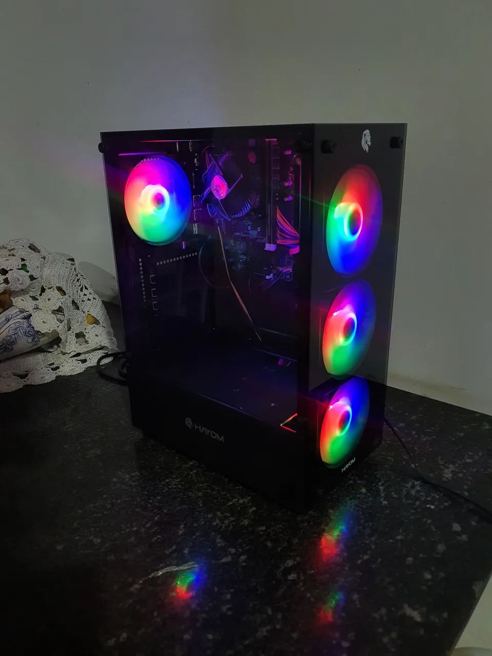 Vende-se CPU - Computador RGB, ventuinhas, vidro temperado<br><br>