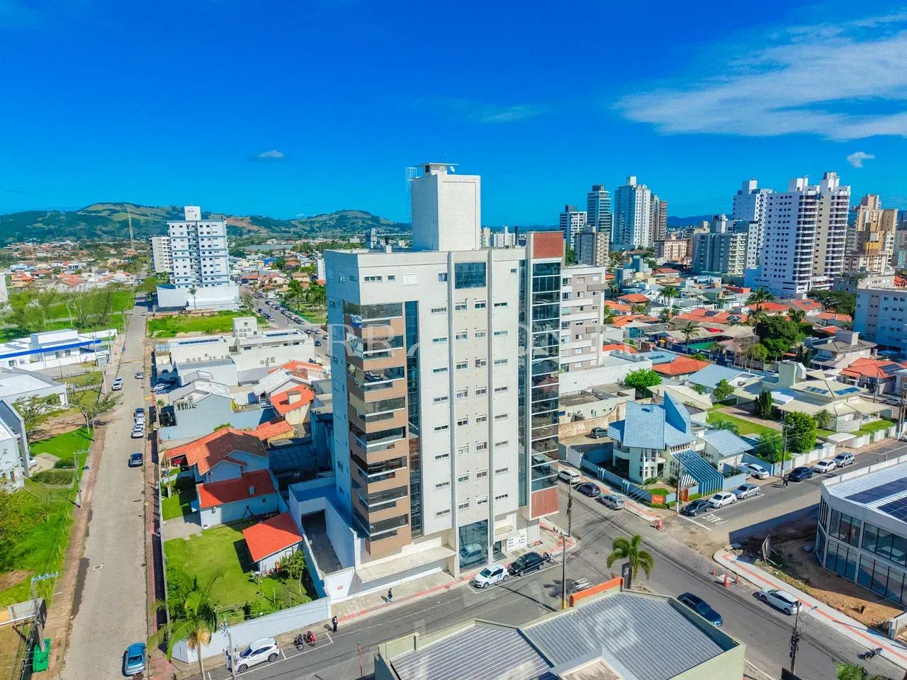 Apartamento com 132 m² privativos e 2 vagas na Vila Moema - Foto 3