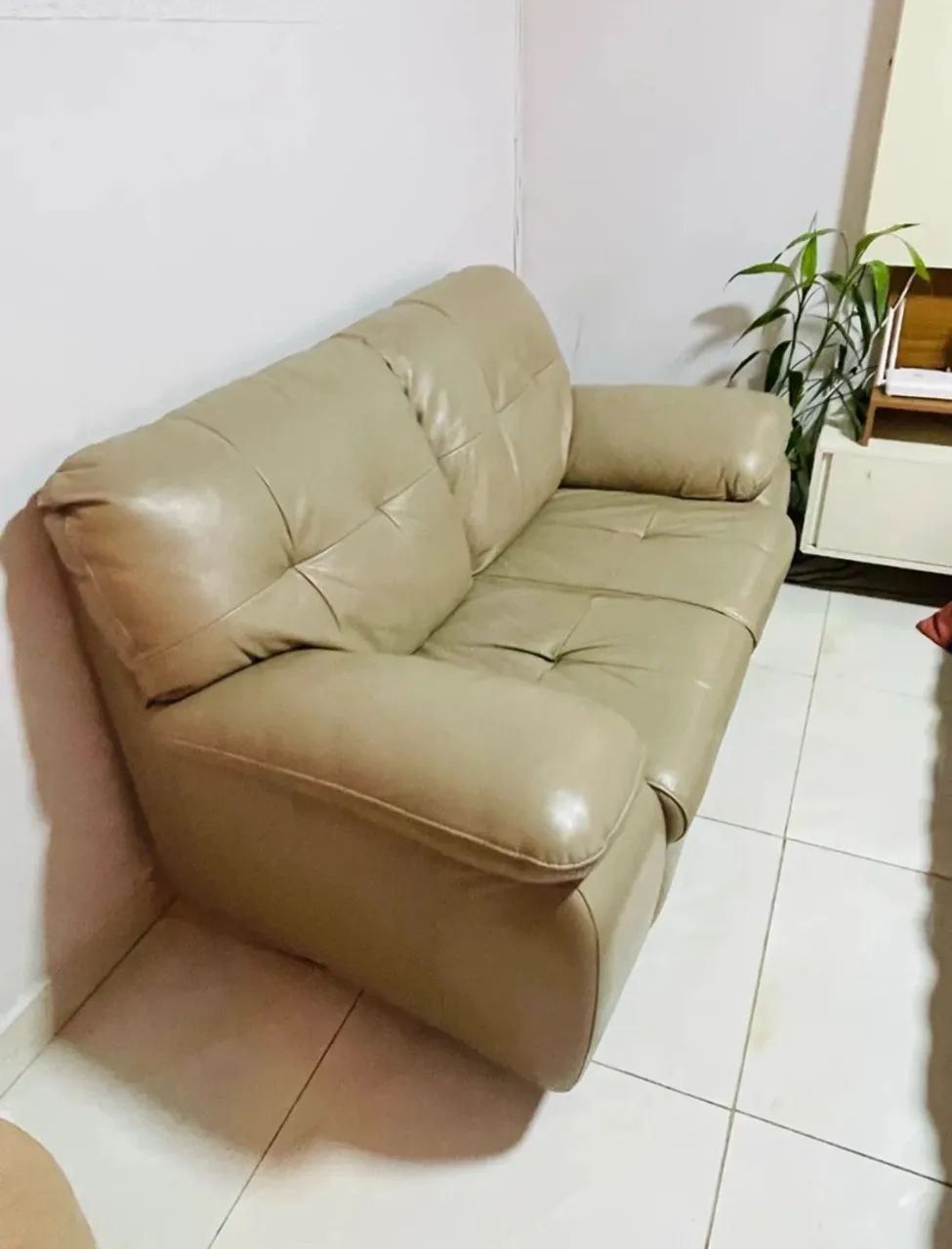 Sofá couro legítimo Atlântida - Foto 3