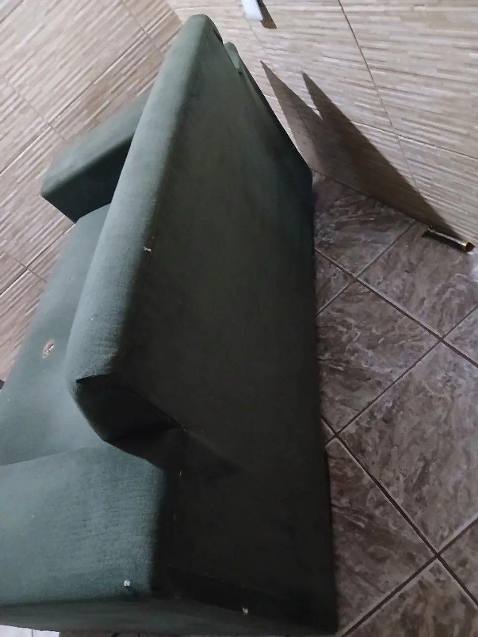 Vendo Sofá com Avarias, 200$ - Foto 2