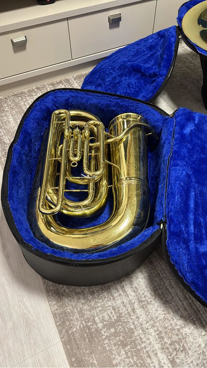 TUBA CONN 20J 