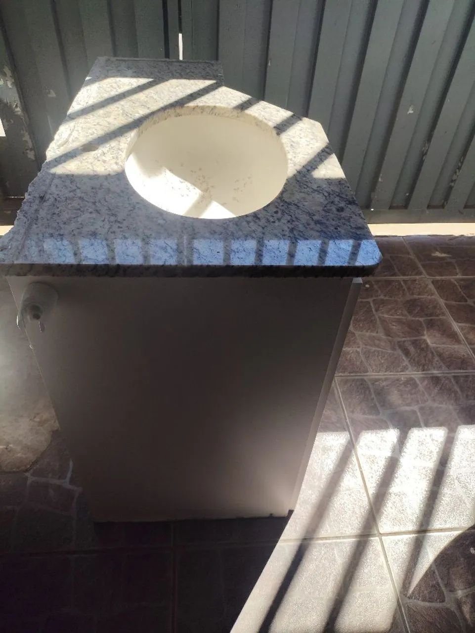 Armário em MDF com pedra de mármore  - Foto 3