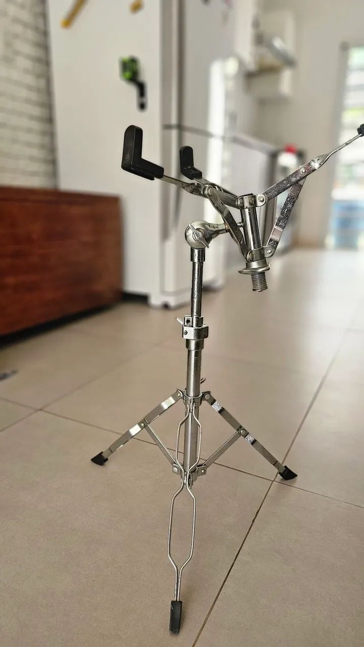 Estante de caixa Adah