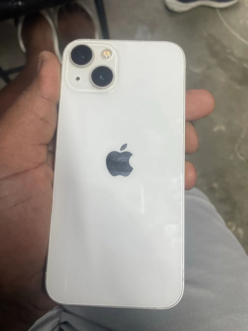 Vendo iPhone 13 sem marcas de uso telefone zero  - Foto 3