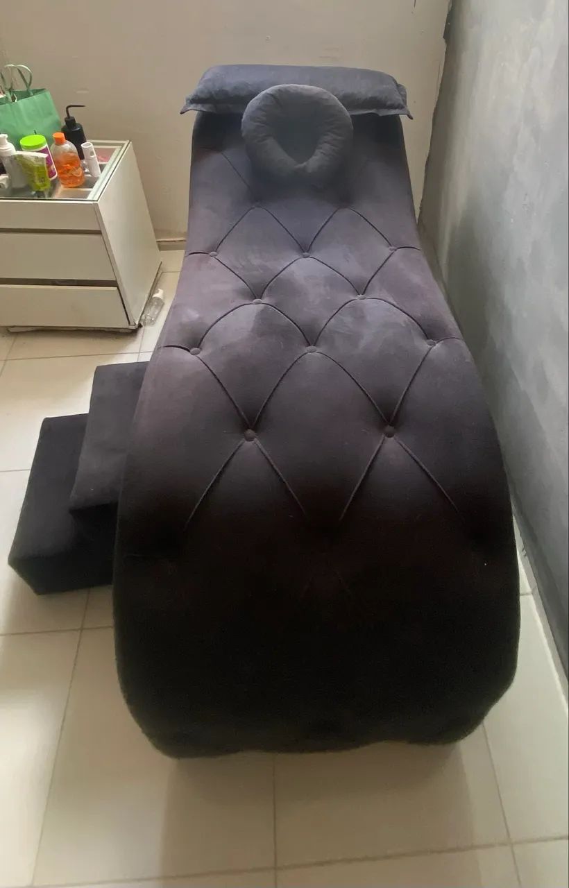 Maca luxo preta, com almofada e escada semi nova - Foto 4