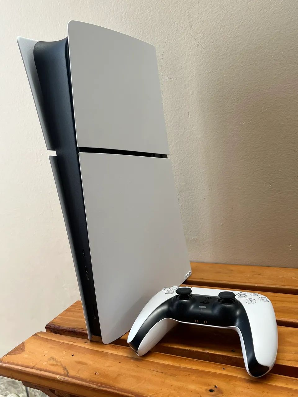 PS5 SLIM 6 MESES DE USO - Foto 2